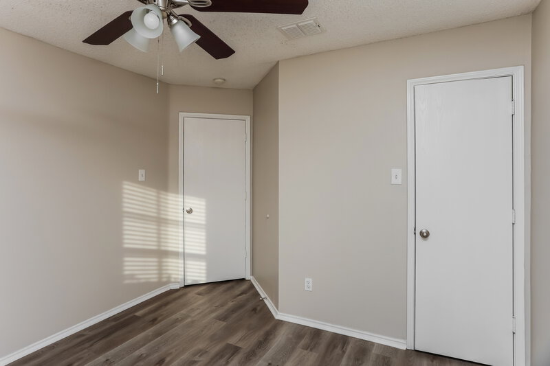 2,325/Mo, 2804 Monticello Ln Lancaster, TX 75134 Bedroom View 2