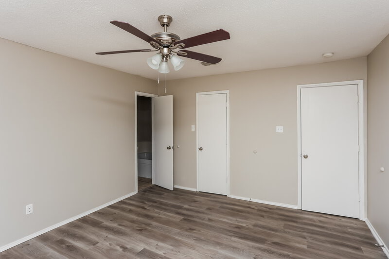 2,325/Mo, 2804 Monticello Ln Lancaster, TX 75134 Bedroom View 6