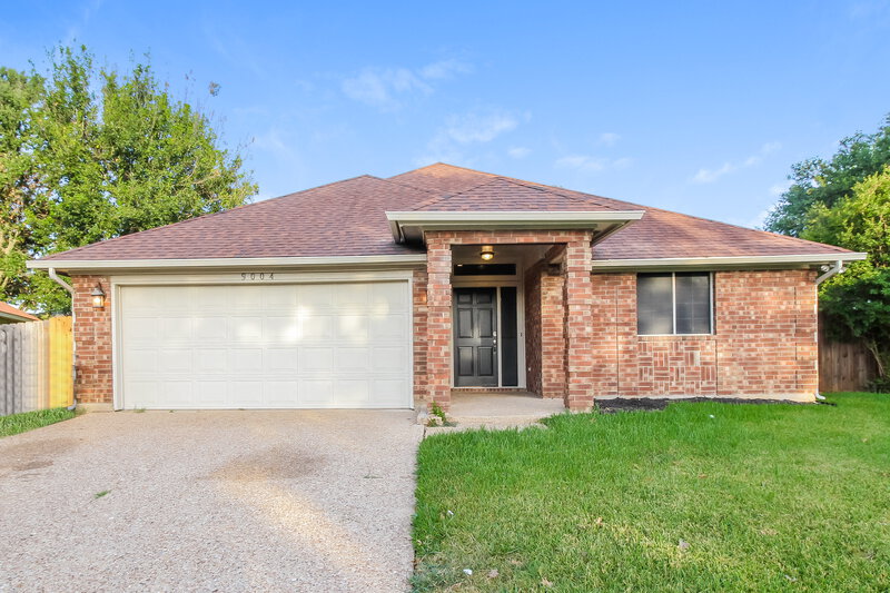2,120/Mo, 9004 Willoughby Ct Fort Worth, TX 76134 External View