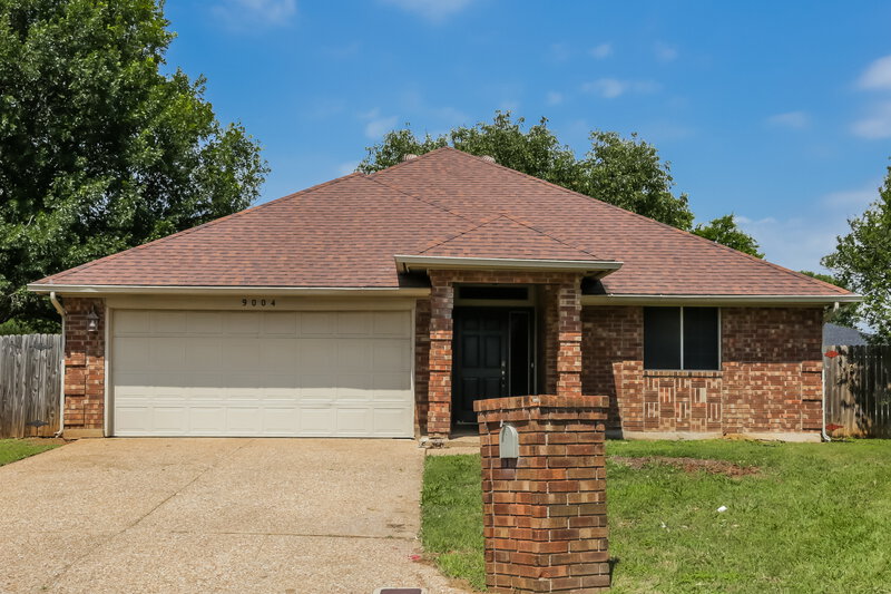 1,895/Mo, 9004 Willoughby Ct Fort Worth, TX 76134 External View