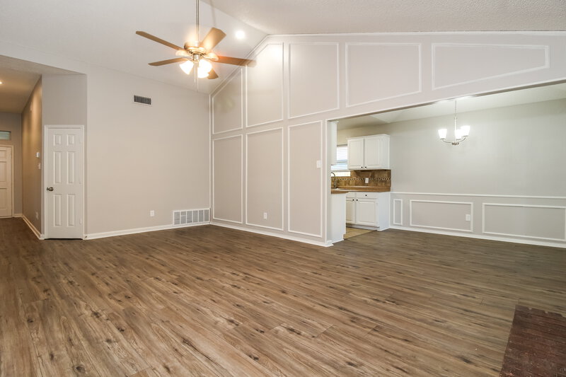 2,120/Mo, 9004 Willoughby Ct Fort Worth, TX 76134 Living Room View