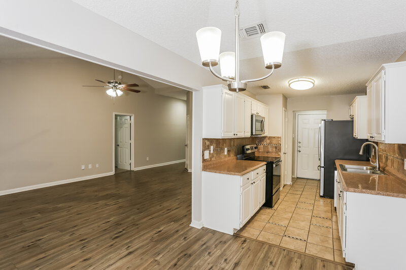 1,895/Mo, 9004 Willoughby Ct Fort Worth, TX 76134 Dining Room View