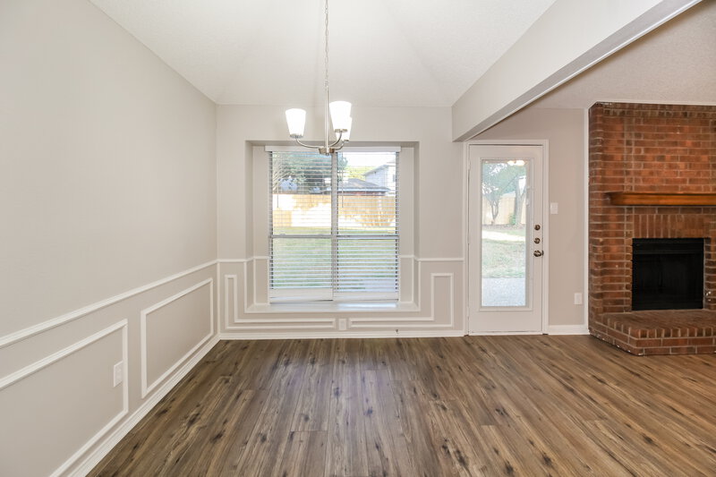 2,120/Mo, 9004 Willoughby Ct Fort Worth, TX 76134 Dining Room View 2