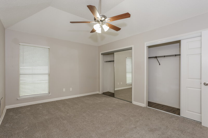 1,895/Mo, 9004 Willoughby Ct Fort Worth, TX 76134 Main Bedroom View