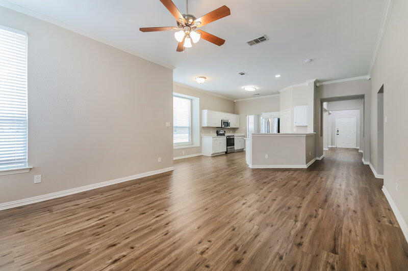 0/Mo, 1042 Devonshire Dr Providence Village, TX 76227 Living Room View 2