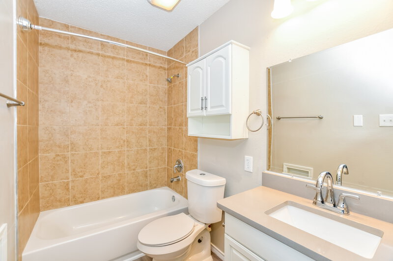 2,120/Mo, 904 Winding Creek Dr Mesquite, TX 75149 Bathroom View