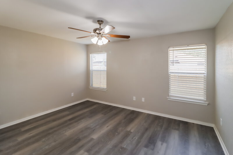 1,895/Mo, 10632 Shadywood Dr Fort Worth, TX 76140 Main Bedroom View 2