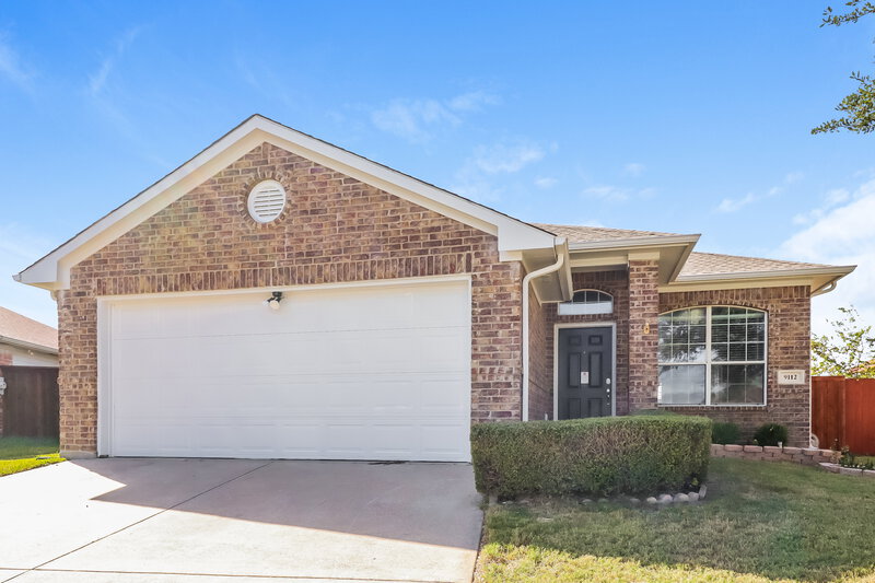2,045/Mo, 9112 Christopher Cir Fort Worth, TX 76140 External View