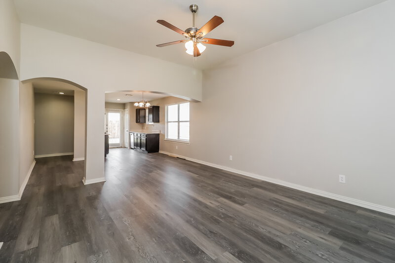 2,045/Mo, 9112 Christopher Cir Fort Worth, TX 76140 Living Room View