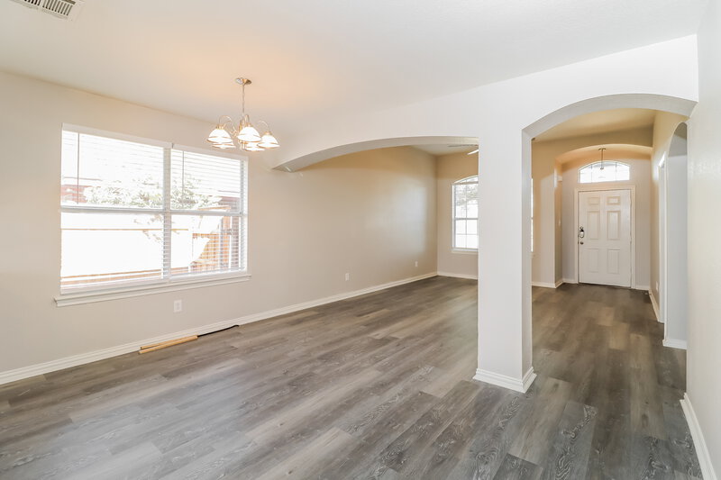 2,045/Mo, 9112 Christopher Cir Fort Worth, TX 76140 Living Room View 2