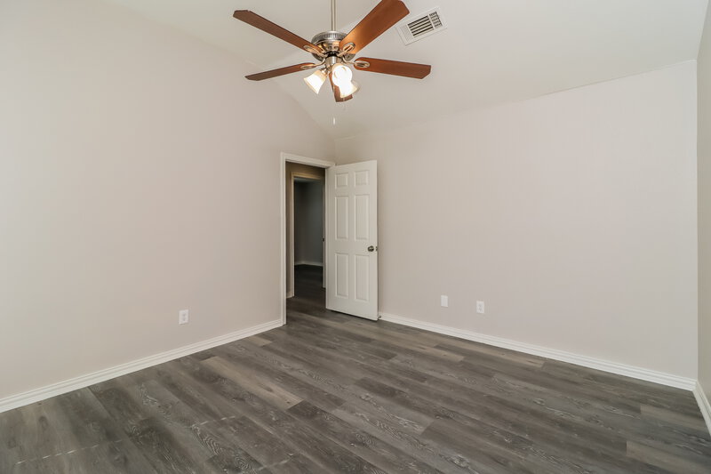 2,045/Mo, 9112 Christopher Cir Fort Worth, TX 76140 Main Bedroom View 2