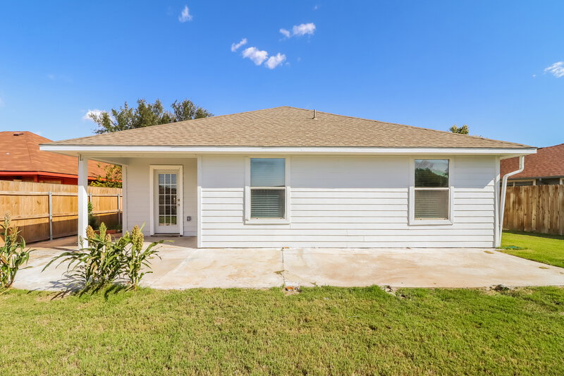 2,045/Mo, 9112 Christopher Cir Fort Worth, TX 76140 Rear View