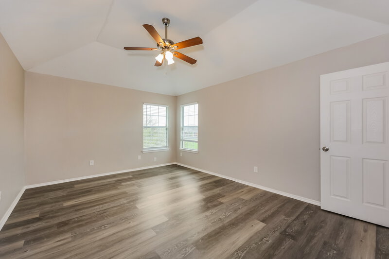 2,525/Mo, 409 Surrey Pl Mesquite, TX 75149 Main Bedroom View