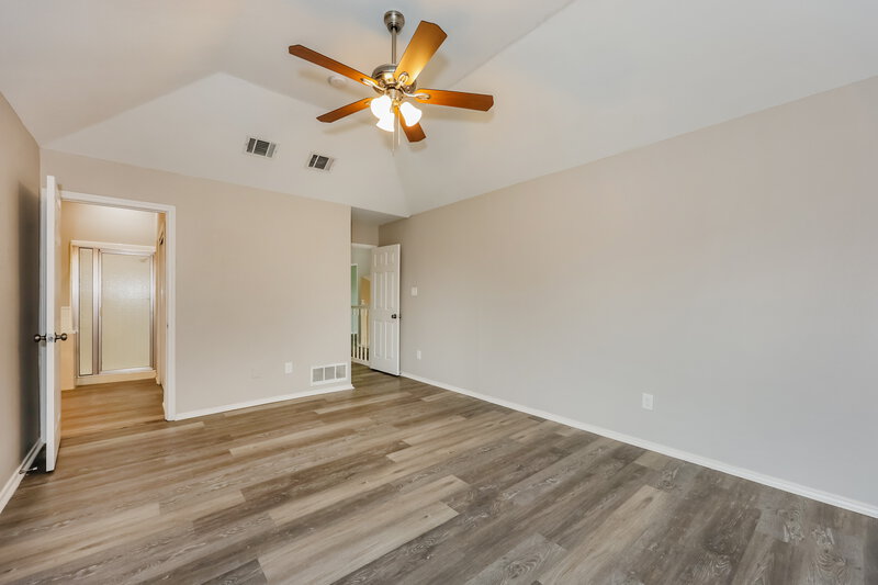 2,525/Mo, 409 Surrey Pl Mesquite, TX 75149 Main Bedroom View 2