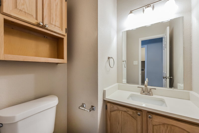 2,525/Mo, 409 Surrey Pl Mesquite, TX 75149 Powder Room View
