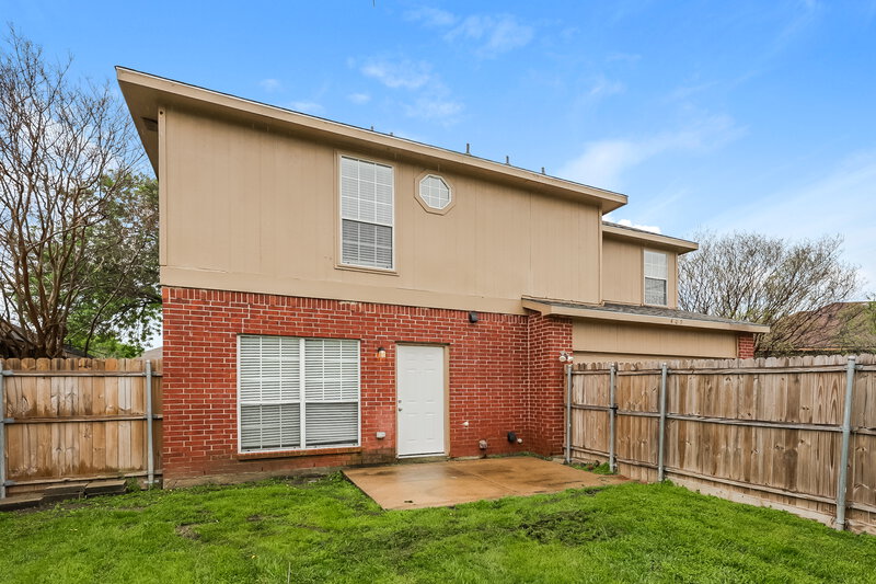 2,525/Mo, 409 Surrey Pl Mesquite, TX 75149 Rear View