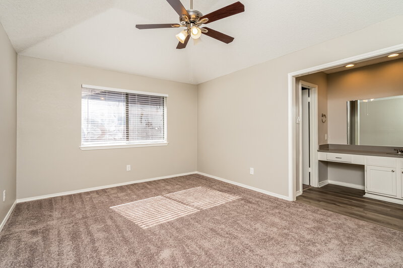 2,205/Mo, 4018 Drakestone Ave Rowlett, TX 75088 Main Bedroom View 2