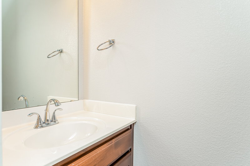 2,260/Mo, 4313 Mantis St Fort Worth, TX 76106 Powder Room View