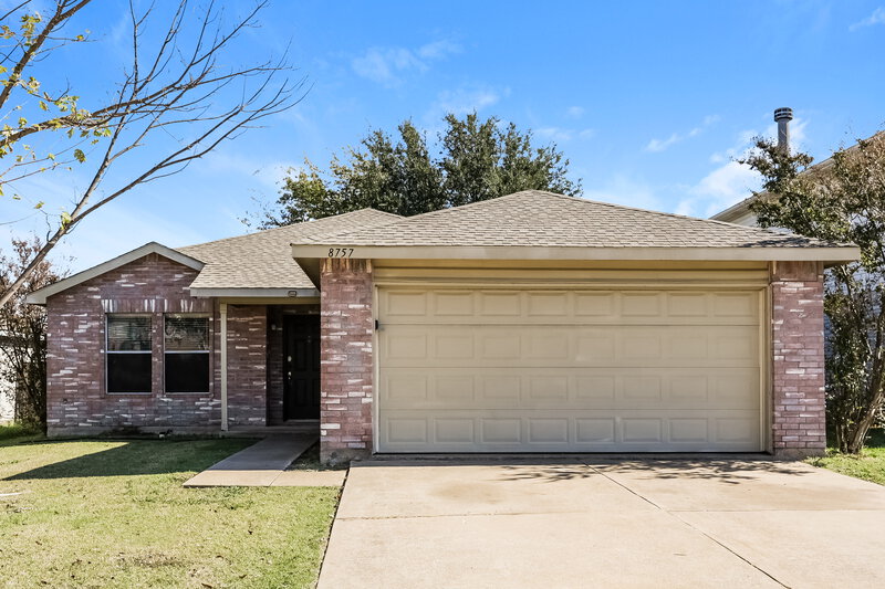 1,630/Mo, 8757 Garden Springs Dr Fort Worth, TX 76123 External View