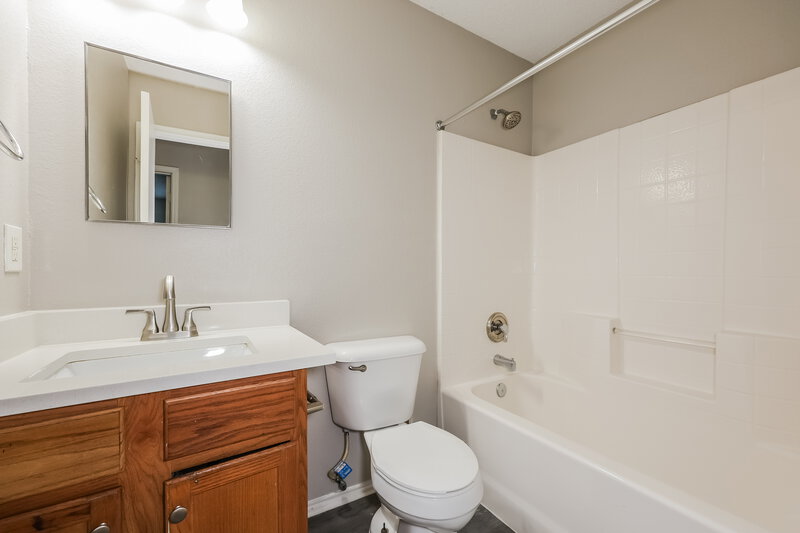 1,630/Mo, 8757 Garden Springs Dr Fort Worth, TX 76123 Bathroom View