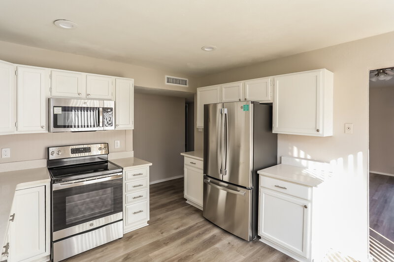 2,105/Mo, 9010 Millwood Dr, Rowlett, TX 75088 Kitchen View 4