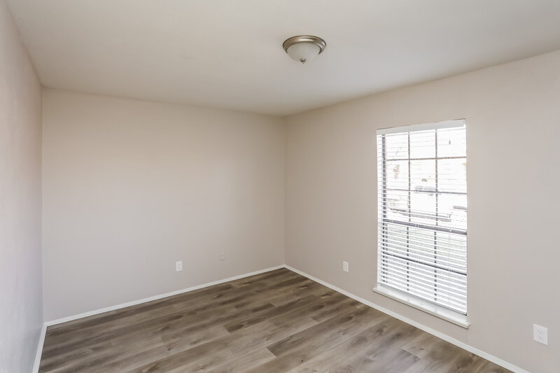 2,105/Mo, 9010 Millwood Dr, Rowlett, TX 75088 Bedroom View 2
