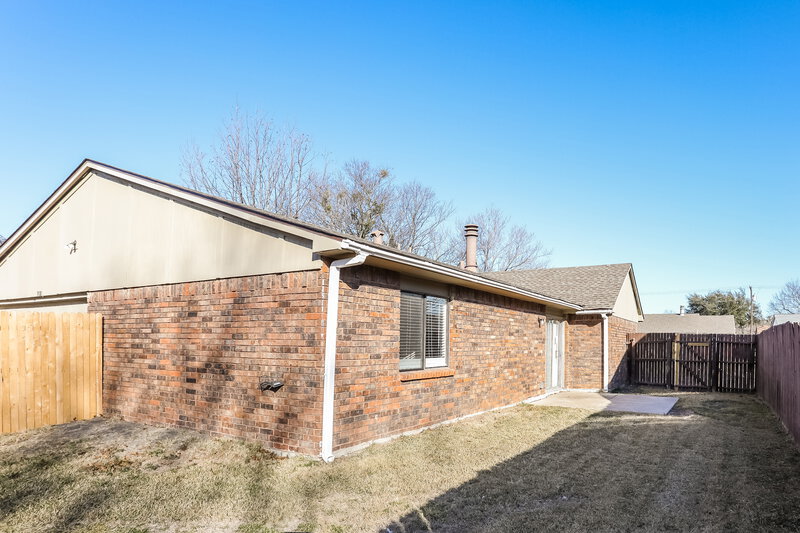 2,105/Mo, 9010 Millwood Dr, Rowlett, TX 75088 Rear View