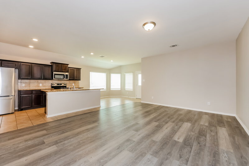 2,445/Mo, 948 Cheryl St Crowley, TX 76036 Living Room View