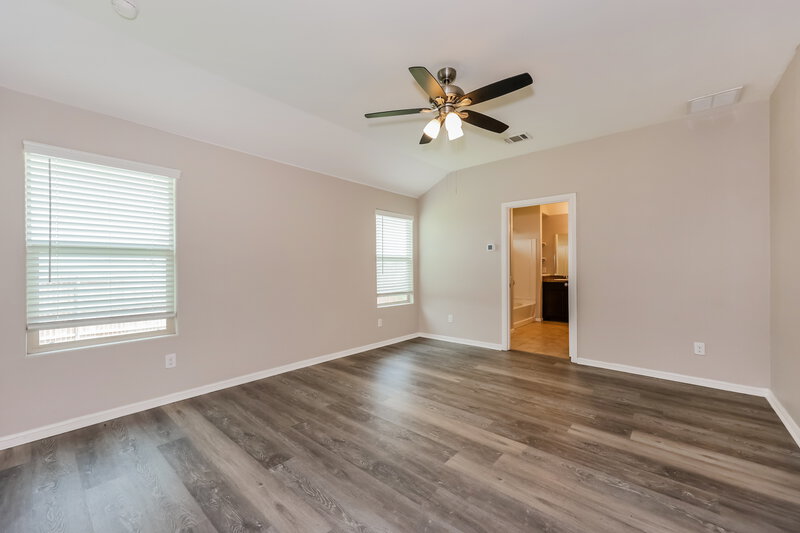2,445/Mo, 948 Cheryl St Crowley, TX 76036 Main Bedroom View