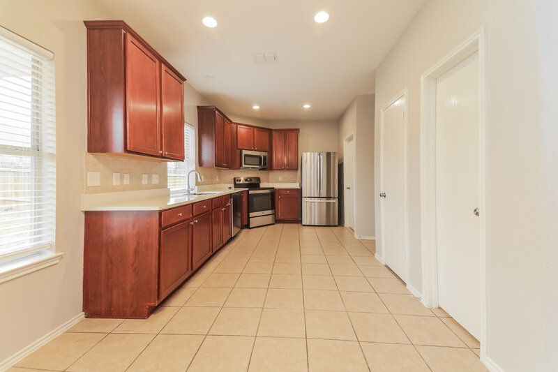 2,375/Mo, 2026 Gardenia Dr Forney, TX 75126 Kitchen View