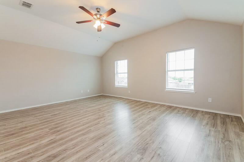2,375/Mo, 2026 Gardenia Dr Forney, TX 75126 Main Bedroom View 2