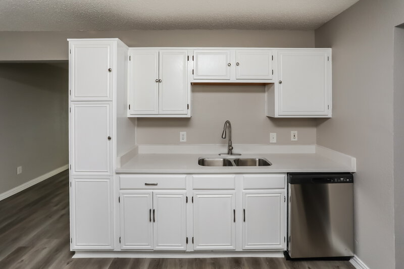 1,960/Mo, 556 Blue Haze Dr Fort Worth, TX 76108 Kitchen View 3