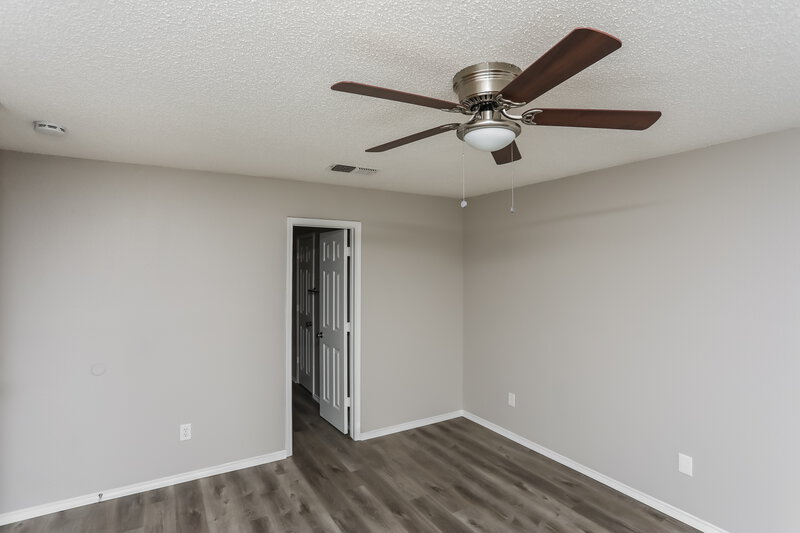 1,960/Mo, 556 Blue Haze Dr Fort Worth, TX 76108 Main Bedroom View 2