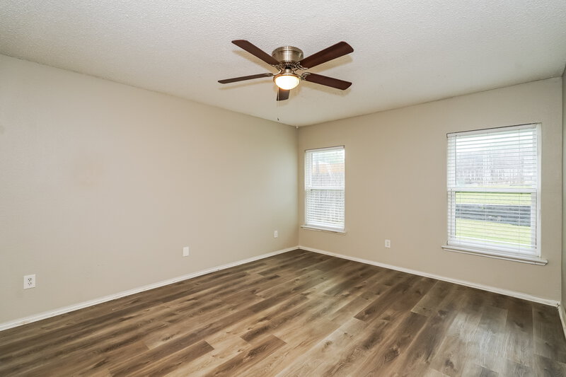 1,935/Mo, 556 Blue Haze Dr Fort Worth, TX 76108 Main Bedroom View