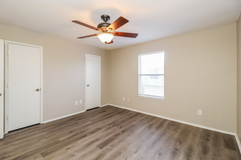 2,725/Mo, 2038 Peregrine Ct Lewisville, TX 75077 Main Bedroom View 2