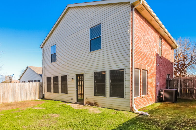 2,725/Mo, 2038 Peregrine Ct Lewisville, TX 75077 Rear View 2