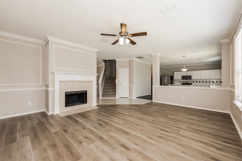 2,700/Mo, 261 Heritage Dr Crowley, TX 76036 Living Room View 2
