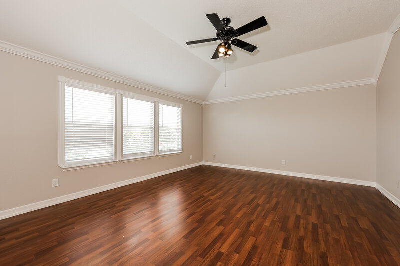 2,700/Mo, 261 Heritage Dr Crowley, TX 76036 Family Room View