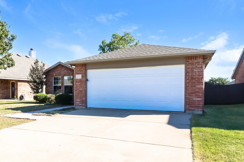 1,975/Mo, 5809 Mirror Ridge Dr Fort Worth, TX 76179 Front View