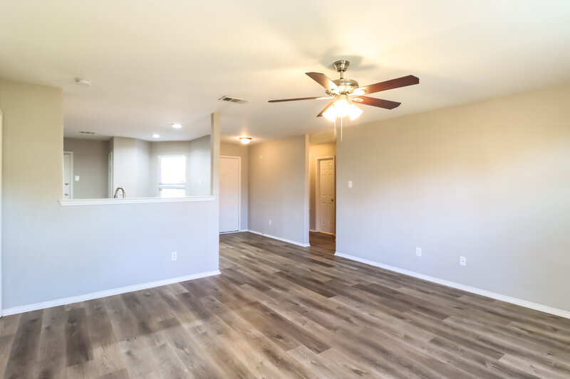 1,975/Mo, 5809 Mirror Ridge Dr Fort Worth, TX 76179 Living Room View 3