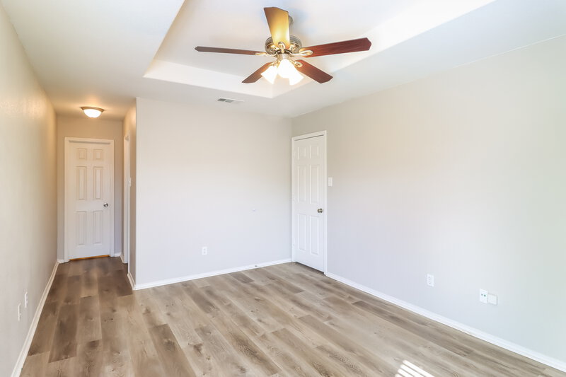 1,975/Mo, 5809 Mirror Ridge Dr Fort Worth, TX 76179 Main Bedroom View