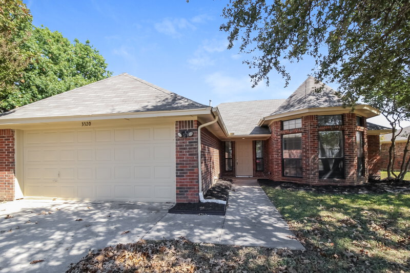 2,010/Mo, 3320 Brooke St Denton, TX 76207 External View