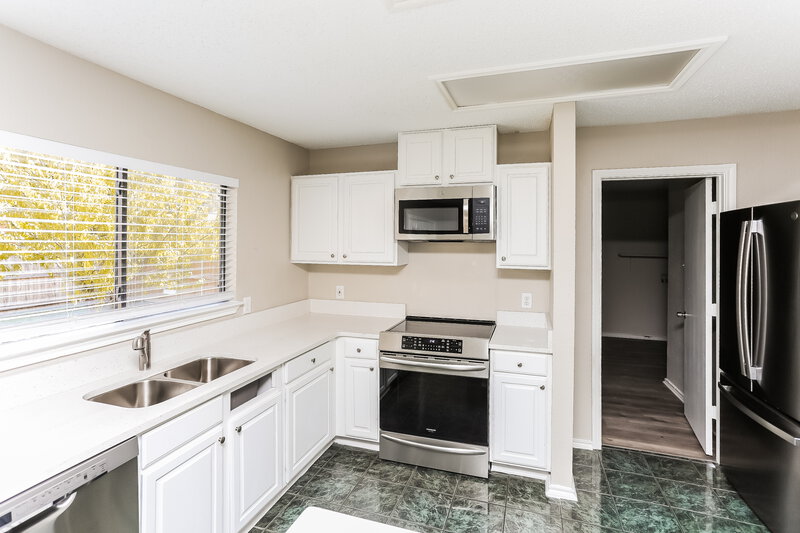 2,200/Mo, 3355 Chapel Pointe Trl Fort Worth, TX 76116 Kitchen View