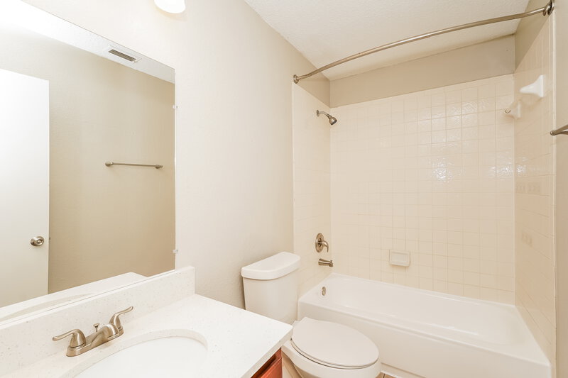 2,215/Mo, 3355 Chapel Pointe Trl Fort Worth, TX 76116 Bathroom View