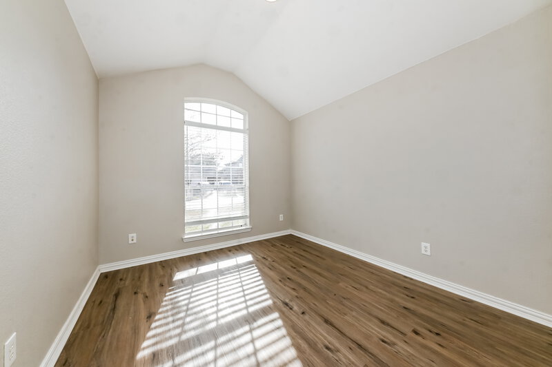 2,315/Mo, 313 Willow Creek Dr Glenn Heights, TX 75154 Bedroom View