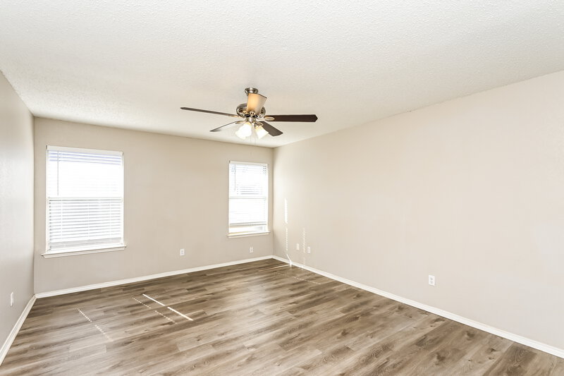 2,080/Mo, 8128 Twin Oaks Trail Fort Worth, TX 76134 Main Bedroom View 2