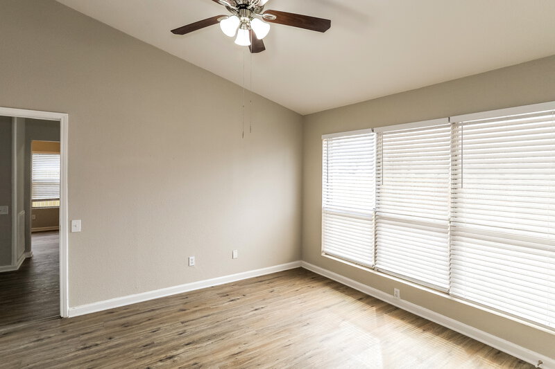 2,110/Mo, 4600 Winterhazel Dr Fort Worth, TX 76137 Main Bedroom View