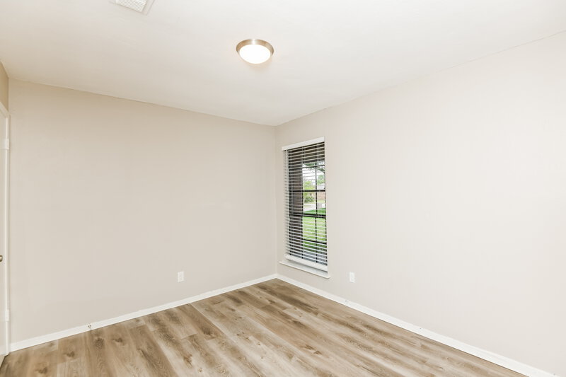 1,895/Mo, 3741 Misty Meadow Dr Fort Worth, TX 76133 Bedroom View
