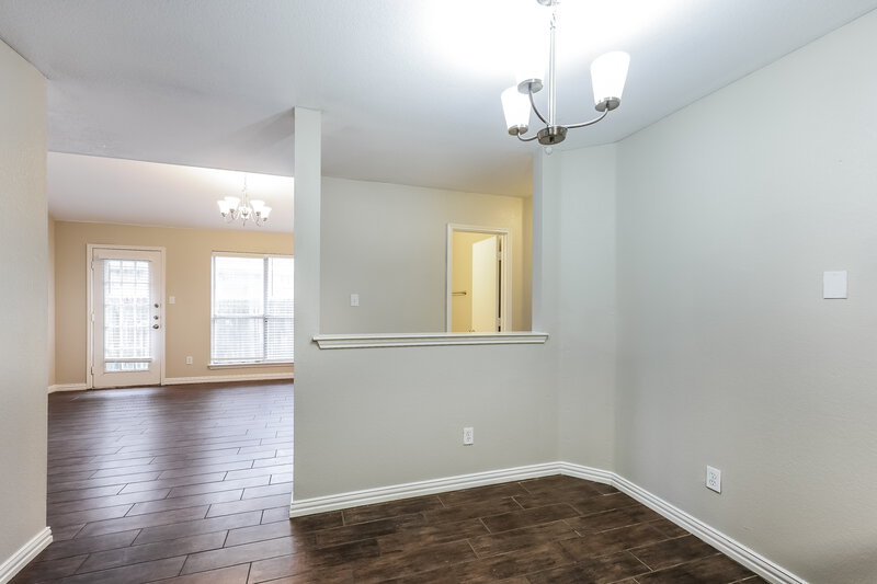 2,170/Mo, 5800 Magnum Dr Arlington, TX 76018 Breakfast Nook View