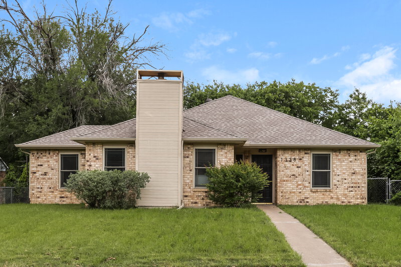 1,925/Mo, 1330 Heather Run Dr Duncanville, TX 75137 External View